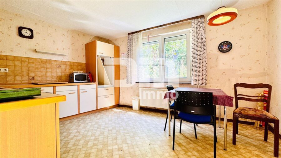 2 Einfamilienhäuser in gesuchter Wohnlage mit viel Potenzial zum Paketpreis - Haus massiv Küche